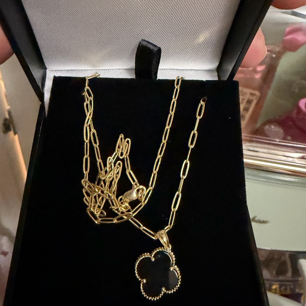 14k solid Gold and Black Pendant Necklace - Picture 5 of 11